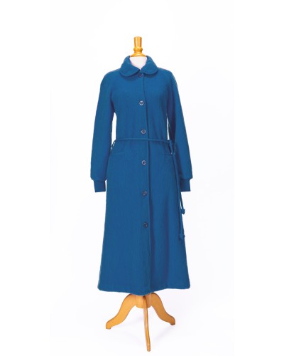 robe de chambre avec bouton de couleur bleu océan