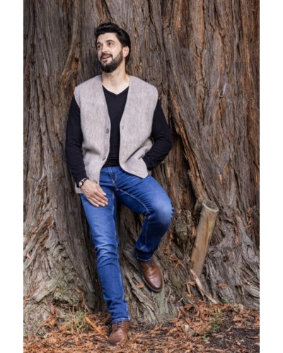 Sleeveless cardigan 100% Wool